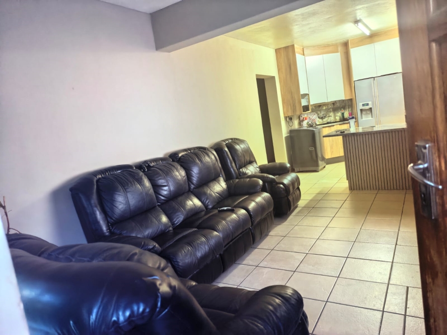 3 Bedroom Property for Sale in Rustenburg Central North West